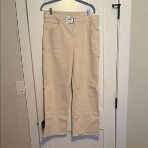 American Eagle  Stovepipe High Rise Cream Straight-Leg Jeans